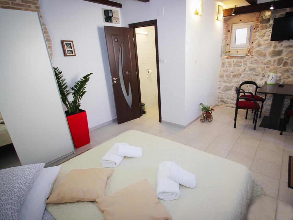 Guest House Vagabundo Imb Split Exterior photo